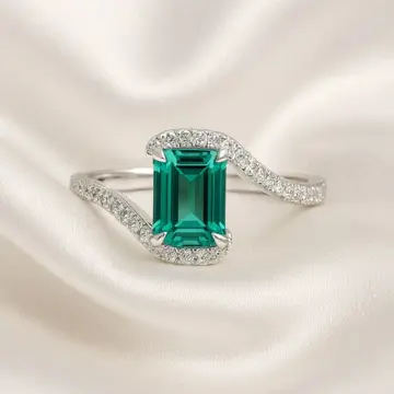 Emerald ring انگشتر زمرد