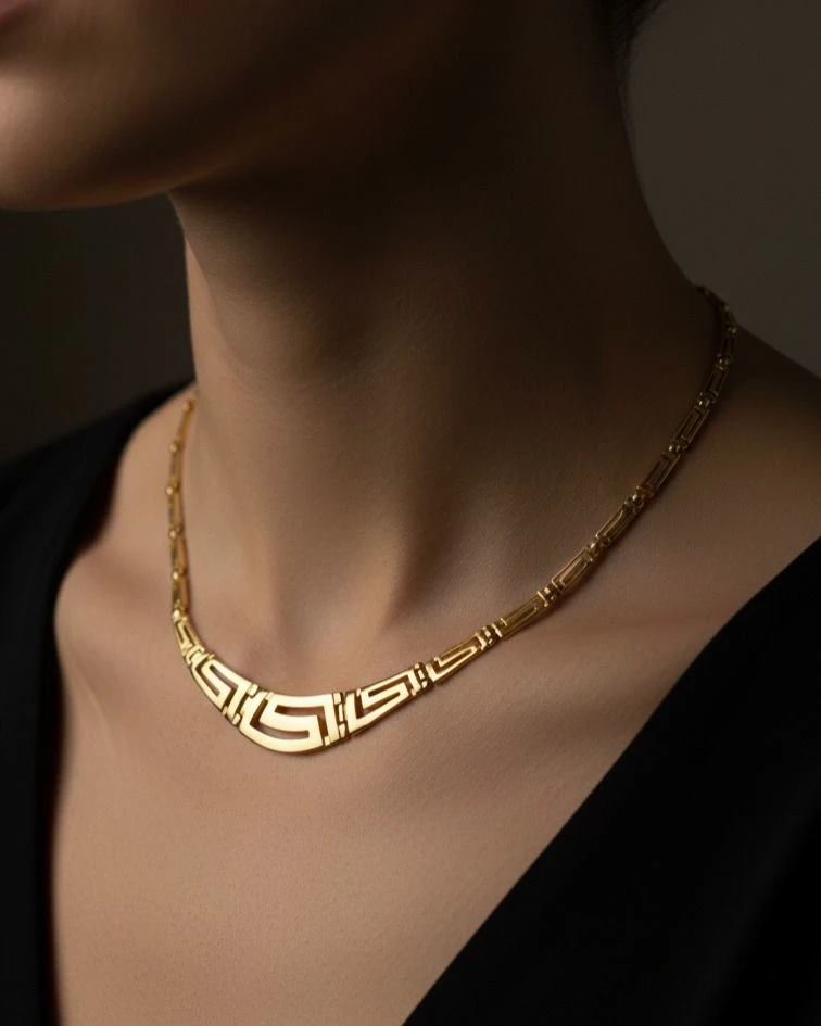 گردنبند طرح ورساجه