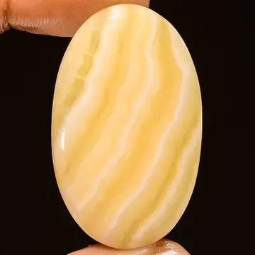 عقیق زرد رگه دار